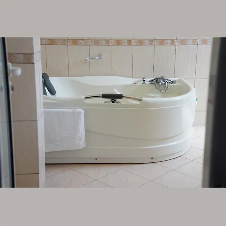 Hotel Monte Rei Lushnje