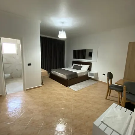 Monte Rei Hotel Lushnjë